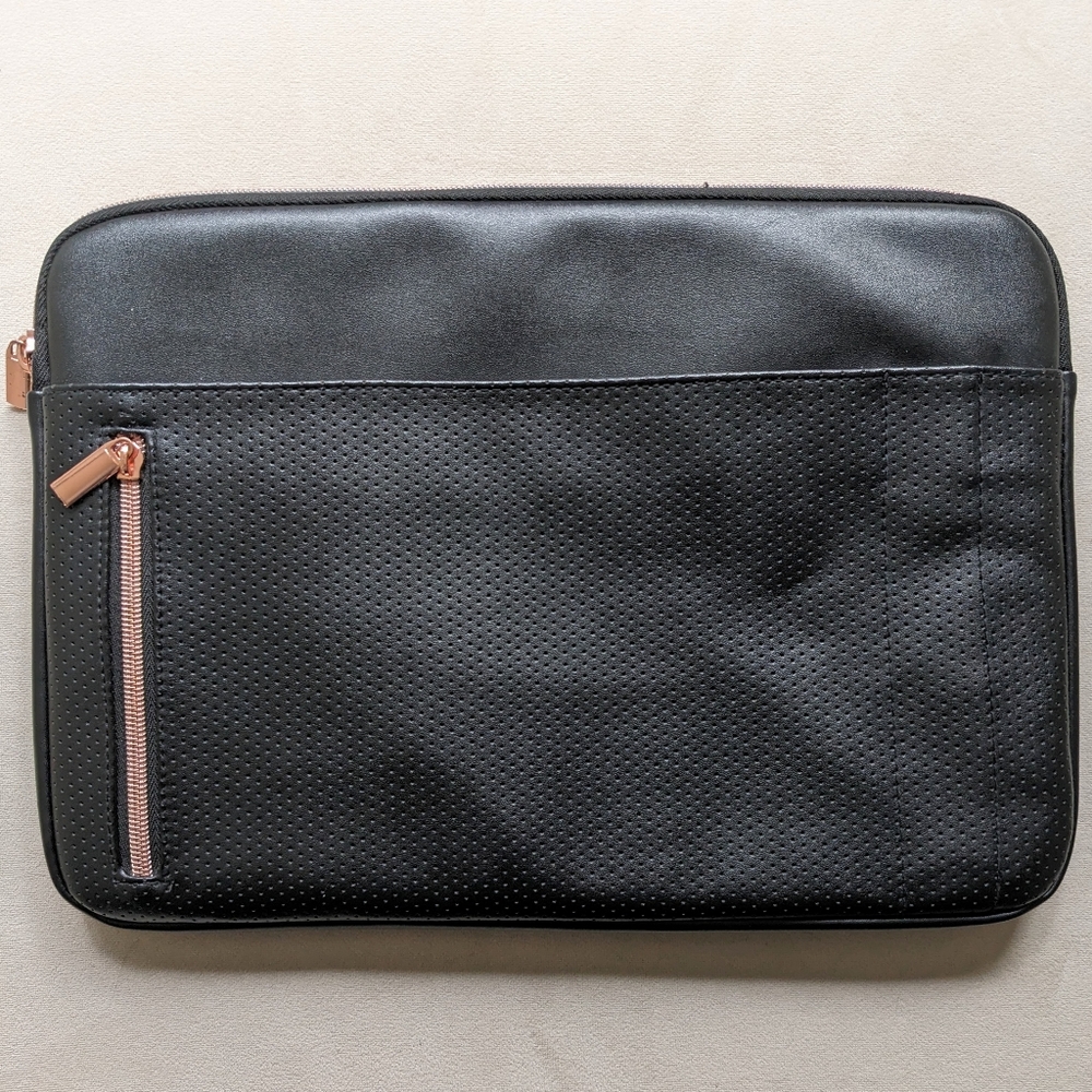 Typo Laptop Sleeve - Black with Rose Gold Hardware